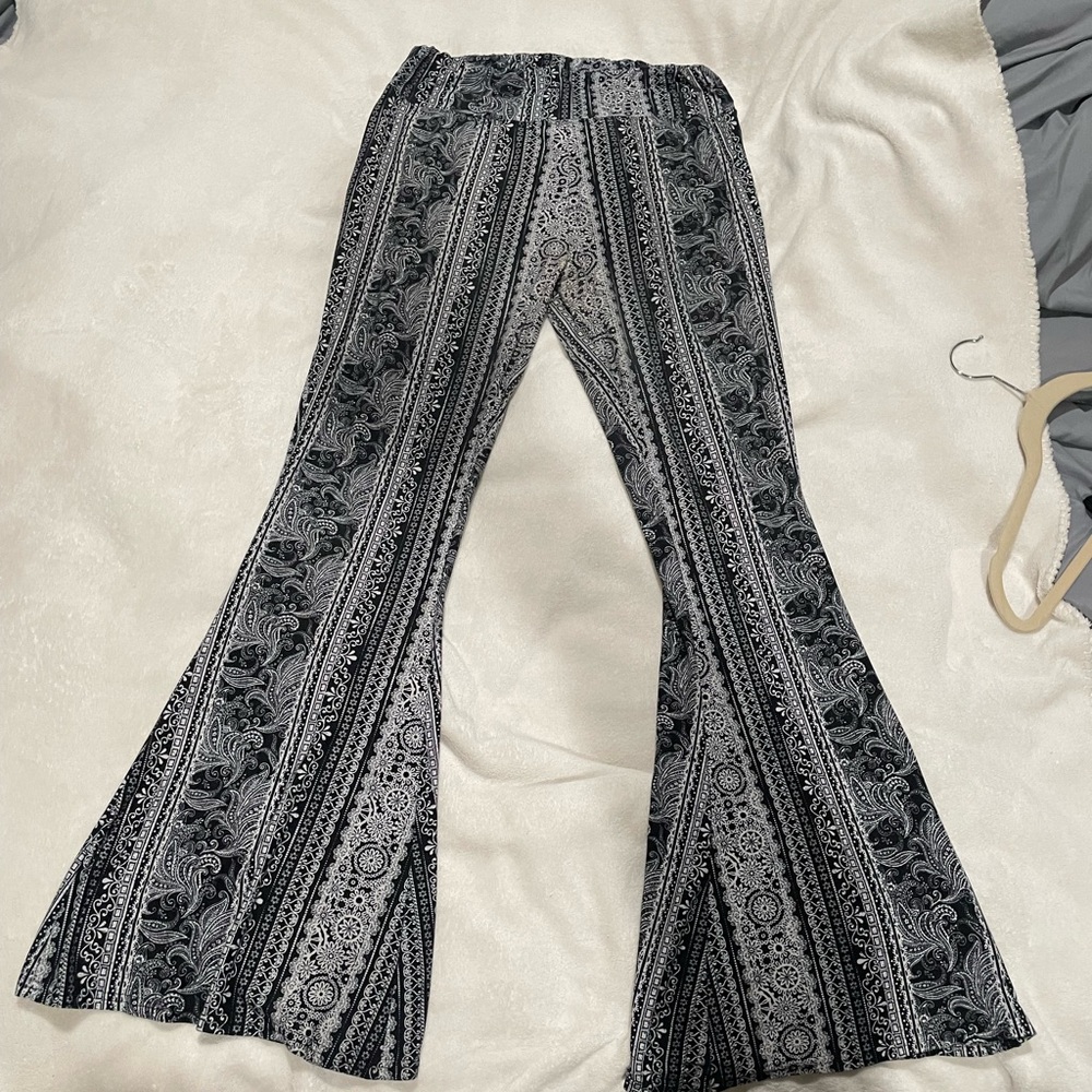 Super flare leggings